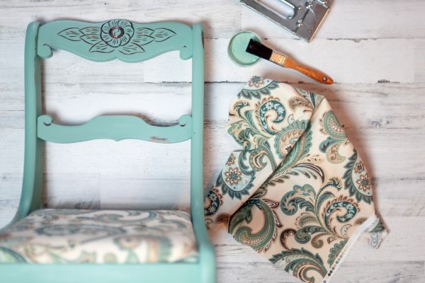 Grow your Old Furniture Refinishing Service business